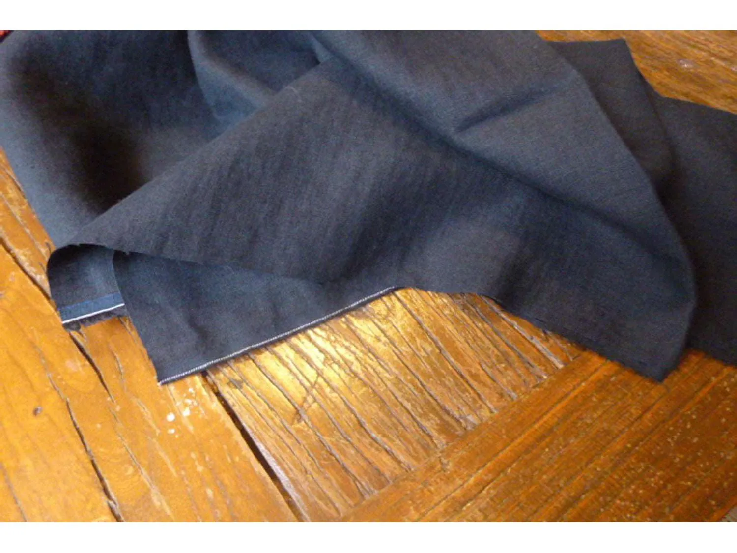 BLUE BLACK  Luxury Pure Linen Fabric - Superior Quality CLEARANCE price bargain bucket